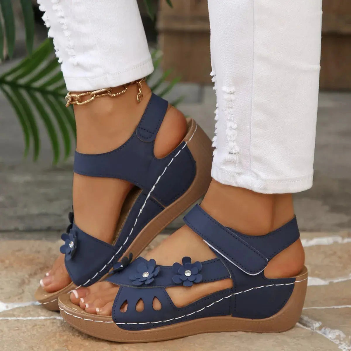 Open Toe Wedge Sandals  Style Ratio
