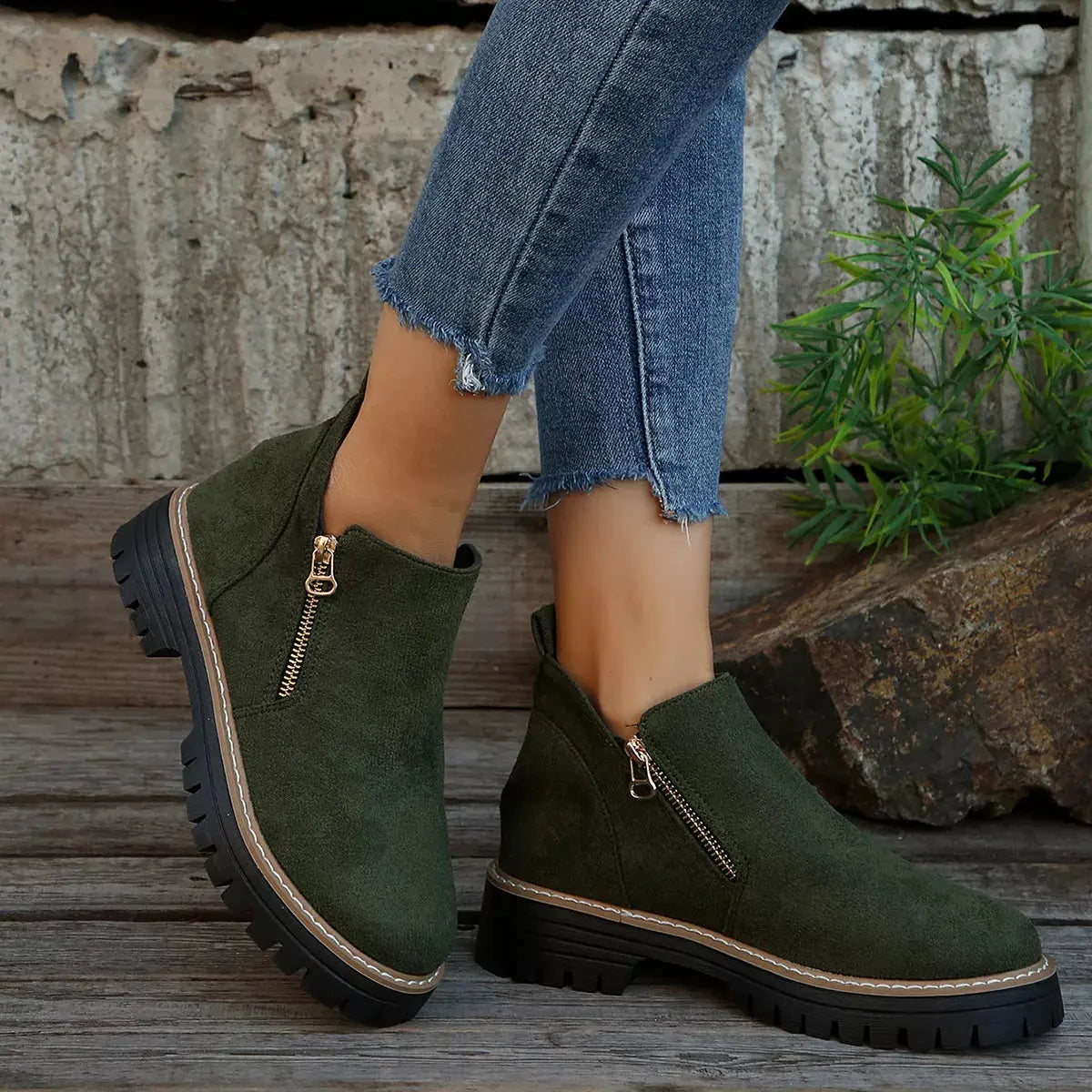 Ankle Boots with Zipper Detail  Style Ratio