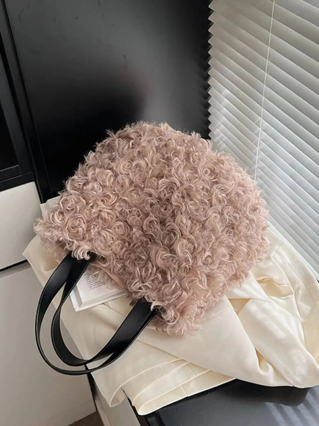 Lightweight Fluffy Handbag  Style Ratio